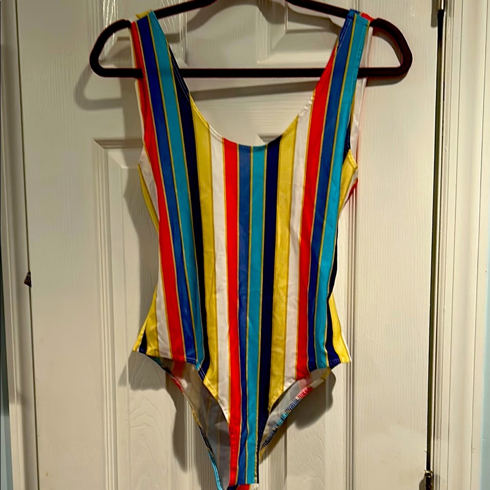 Sexy Striped Backless One Piece Swimsuit